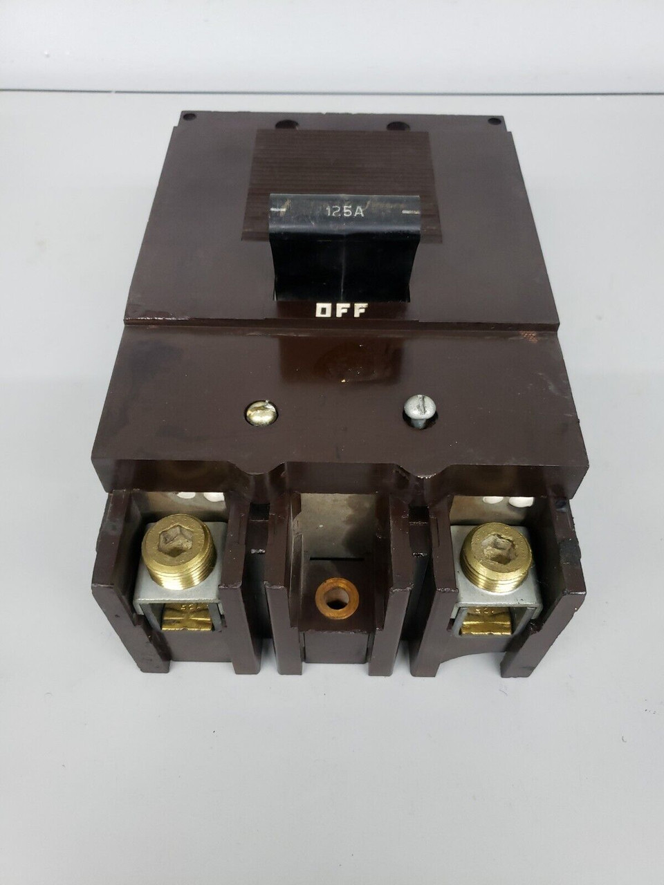 Obsolete 997227 Square D 2-Pole 225 Amp ML-3 Circuit Breaker