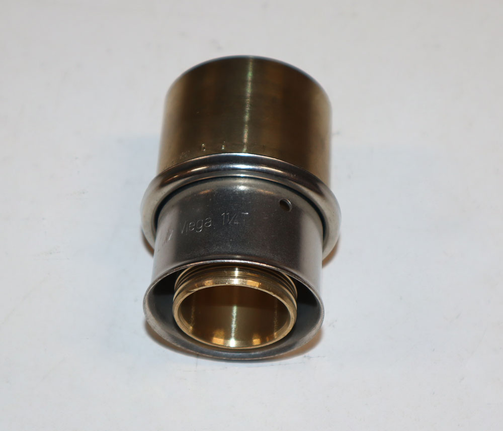 Viega 92070 1-1/4 inch PEX x SWT Pipe Adapter